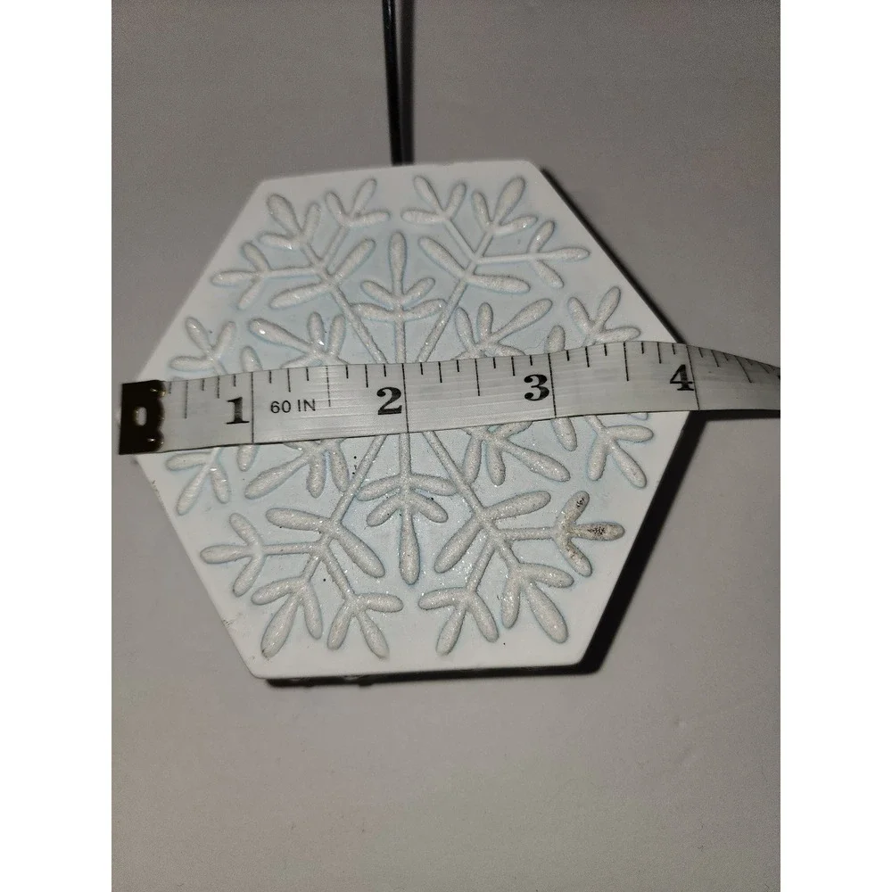 2020 Hallmark Club Exclusive Christmas‎ Snowflake Ornament Holder